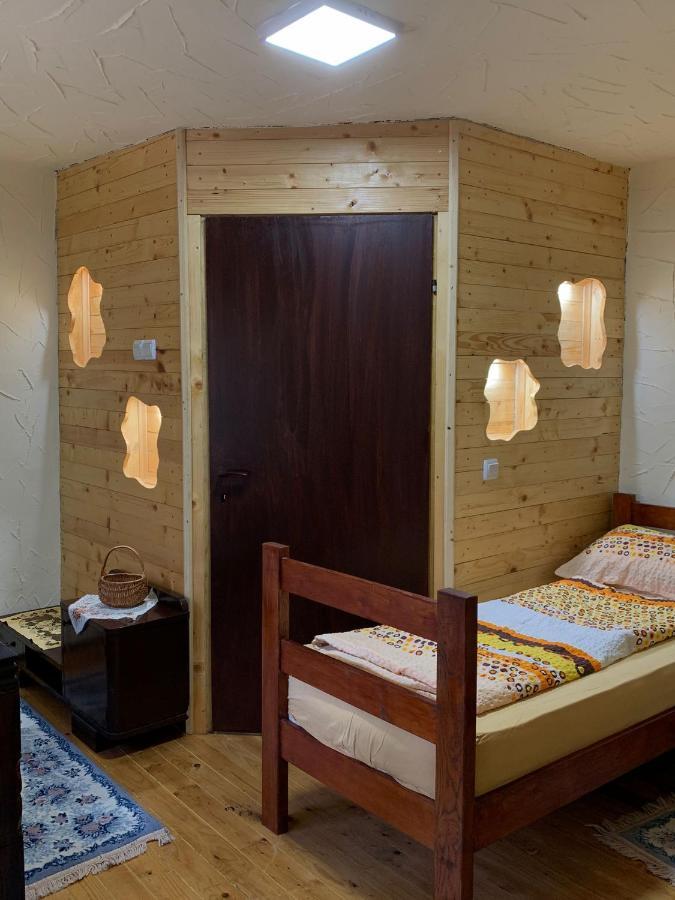 Konaciste Mali Izvor Villa Boljevac Buitenkant foto