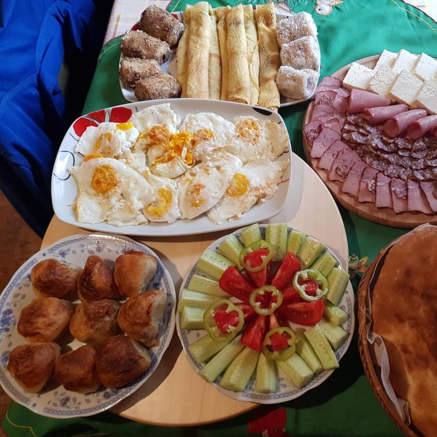 Konaciste Mali Izvor Villa Boljevac Buitenkant foto