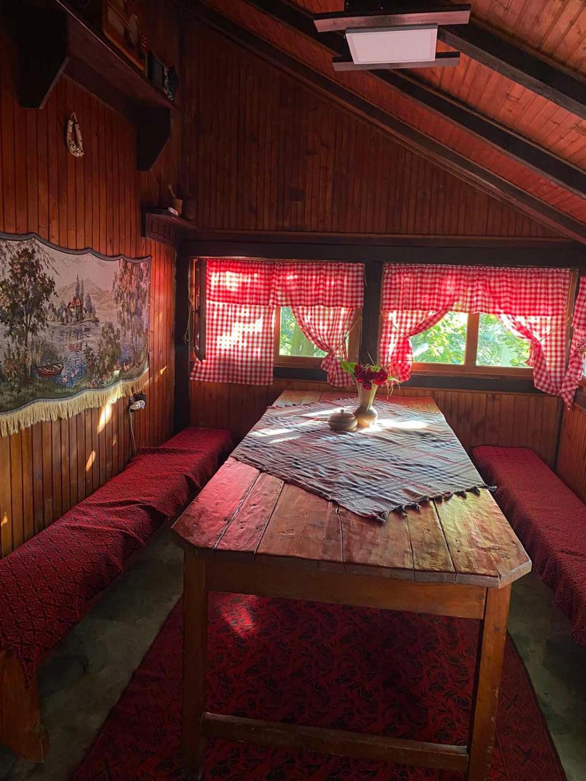 Konaciste Mali Izvor Villa Boljevac Buitenkant foto